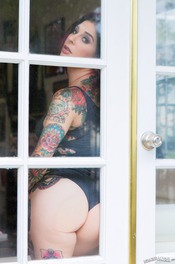 Sexy Tattooed Babe Joanna Angel Naked By The Window 00