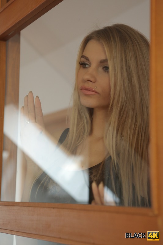 WHEN YOU JUST CAN'T RESIST 00