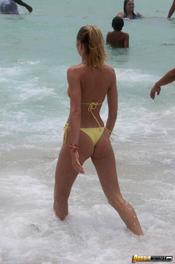 Celeb Babe Candice Swanepoel In Yellow Bikini 10