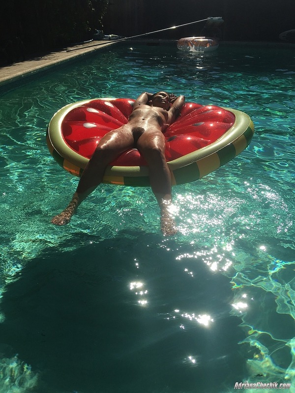Adriana Chechik Nude By The Pool 14