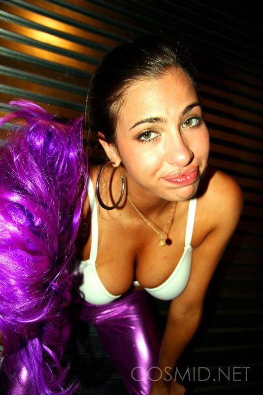 Bra In The Garage 00