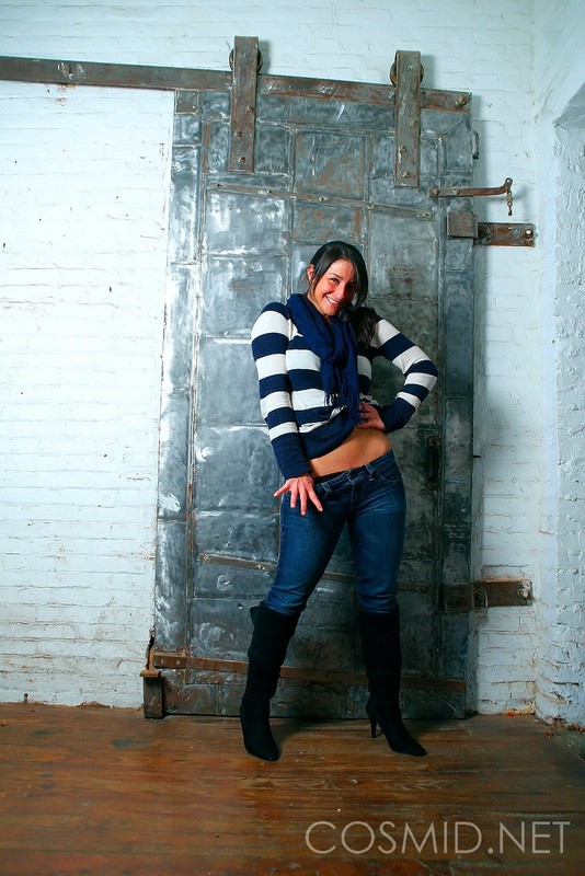 Busty Christine 01