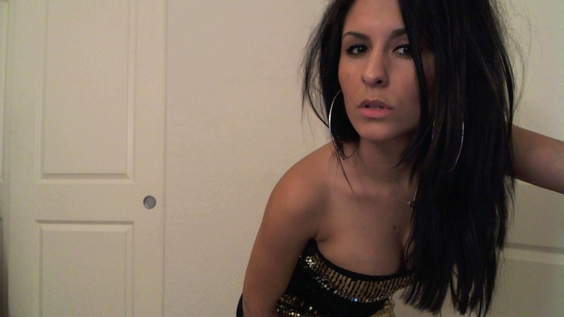 Danni - Candid Pics 02