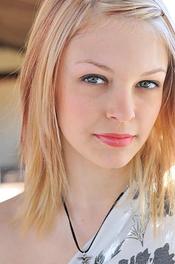 Brea Showing Herself For You 04