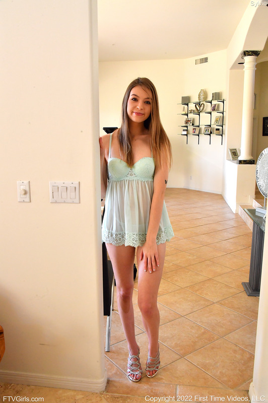 Cutie Reflections 03