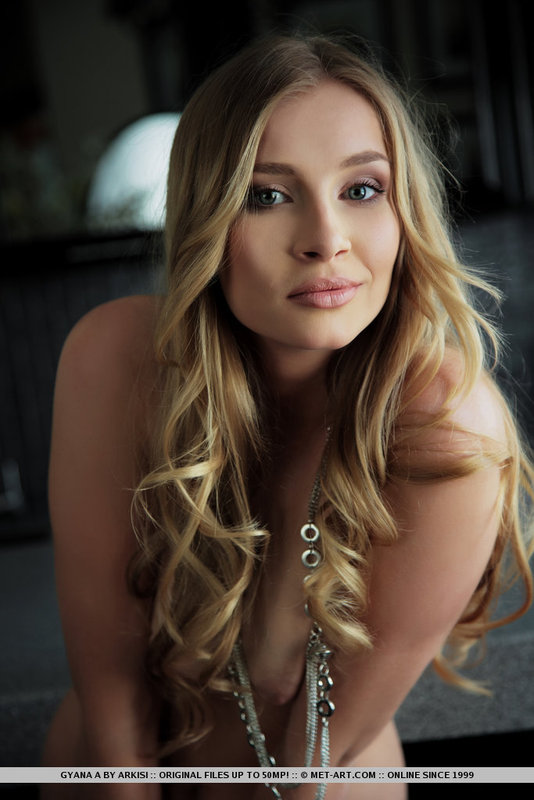 Gyana Big Breasted Girl 02