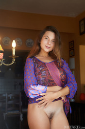 Curvy Cutie 01