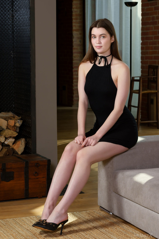 Danna's Debut 00