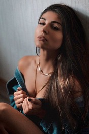 Hot Model Melli Netra 04