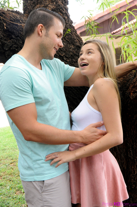 Tiny Tie Up - S18:E4 07