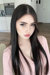 Young Russian Babe / Alissa Janine 01