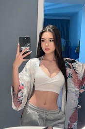 Young Russian Babe / Alissa Janine 17