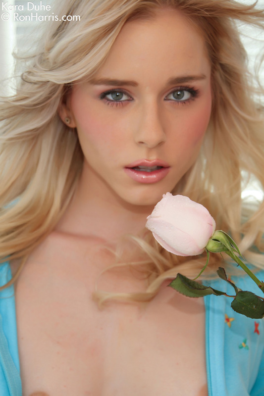 Kara Duhe - Nice Flower 09