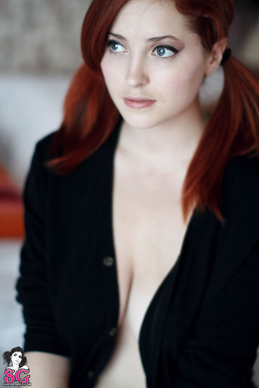 Hot Busty Luci 05