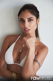 Pure Perfection / Mia Coluchy 08