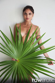 Pure Perfection / Mia Coluchy 09