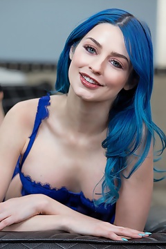 Shining Beauty Jewelz Blu