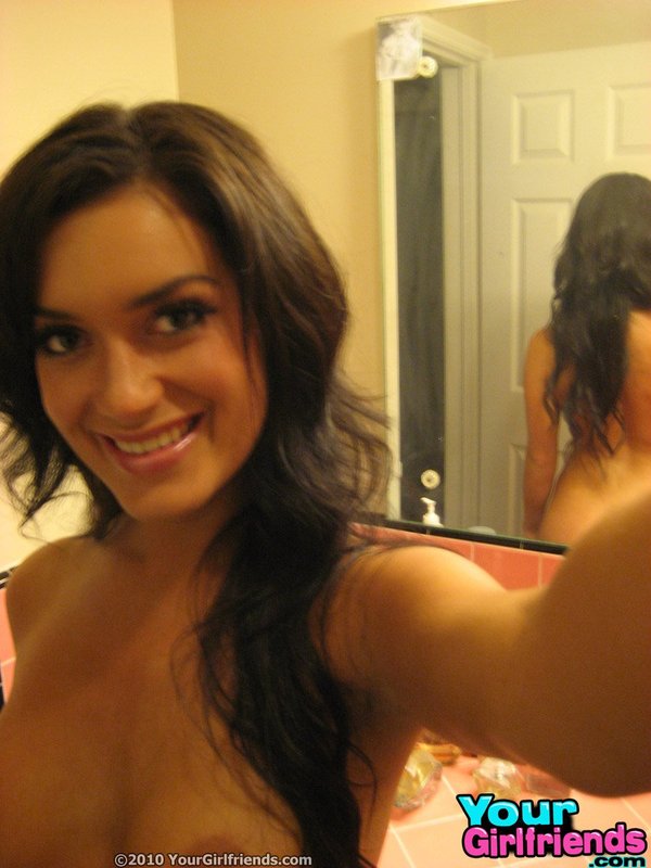 Hot Amateur Mirror Pics 09